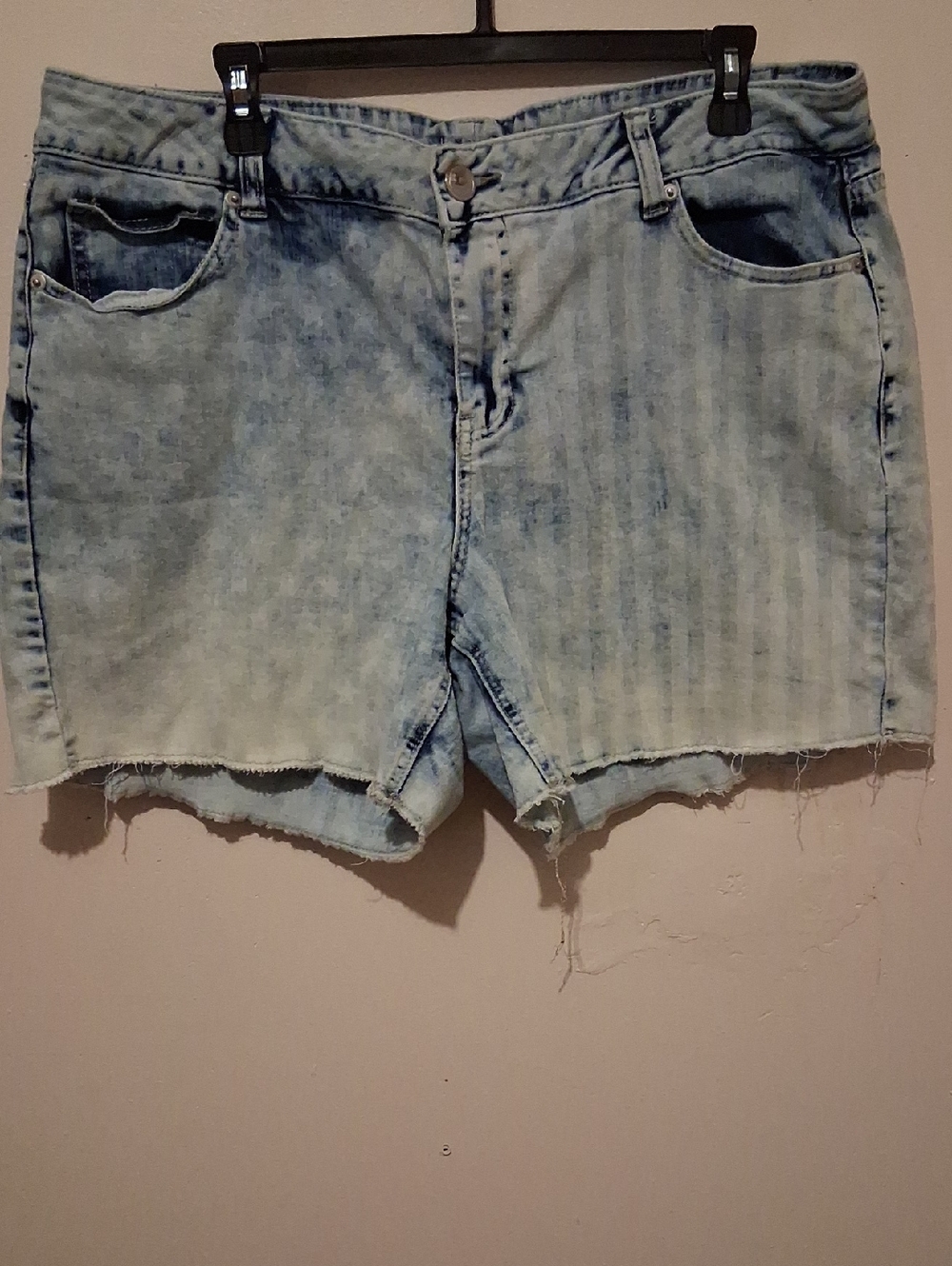 Lane Bryant Light Blue Acid-Wash Denim Shorts